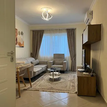 Luxury דירה